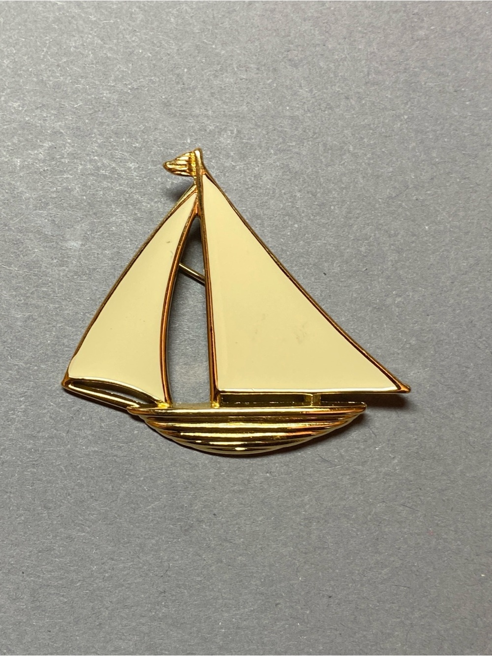 Vintage enamel sailboat boat pin brooch